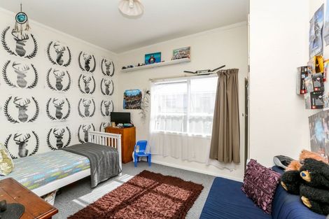 Photo of property in 62 Fitzroy Road, Fitzroy, New Plymouth, 4312