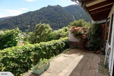 Photo of property in 10/14 Malaghan Street, Queenstown, 9300