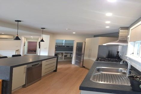 Photo of property in 17 Thomas Street, Stokes Valley, Lower Hutt, 5019