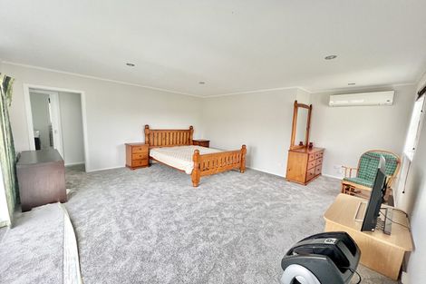 Photo of property in 14 Isobel Road, Greenhithe, Auckland, 0632