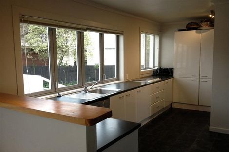 Photo of property in 15 Marsh Avenue, Forrest Hill, Auckland, 0620