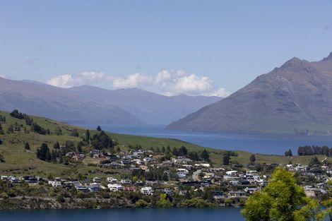 Photo of property in 24 Stone Ridge Place, Queenstown, 9300