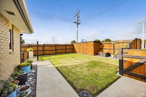 Photo of property in 17 Hira Street, Ohawe, Hawera, 4671