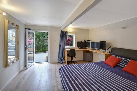 Photo of property in 2 Doon Street, Vauxhall, Dunedin, 9013