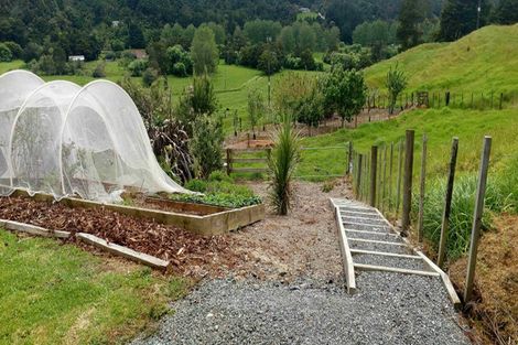 Photo of property in 56 Bellevue Way, Otaika, 0170