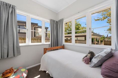 Photo of property in 3 Olwyn Terrace, Dinsdale, Hamilton, 3204