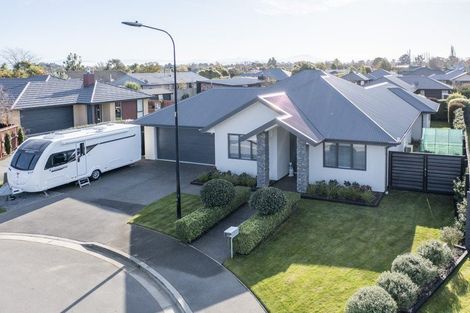 Photo of property in 10 Catchpole Place, Woodend, 7610