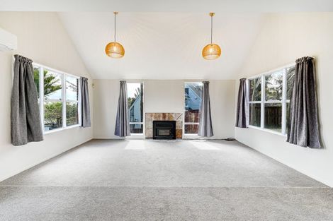 Photo of property in 3 Charles Prevost Drive, The Gardens, Auckland, 2105
