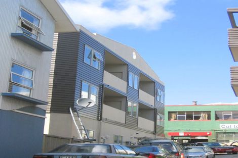 Photo of property in 39 Drummond Street, Mount Cook, Wellington, 6021