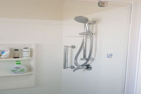 Photo of property in 38a Sunnynook Road, Sunnynook, Auckland, 0620