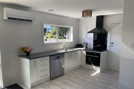 Photo of property in 2/132 Parkers Road, Tahunanui, Nelson, 7011