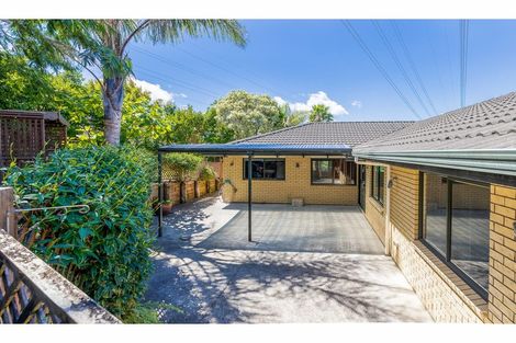 Photo of property in 4 Cloghan Close, Massey, Auckland, 0614