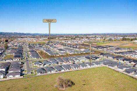 Photo of property in 11 Silver Beech Street, Takanini, 2110