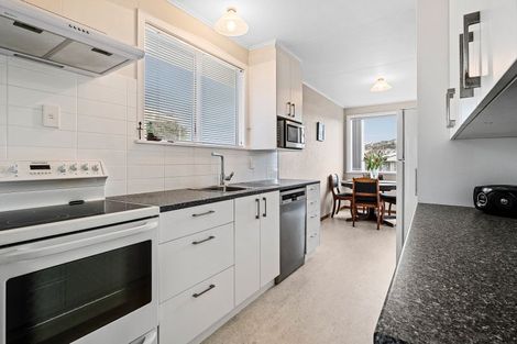 Photo of property in 6 Eton Place, Spotswood, New Plymouth, 4310