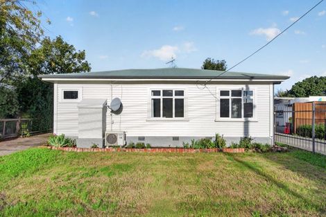 Photo of property in 176 High Street North, Carterton, 5713