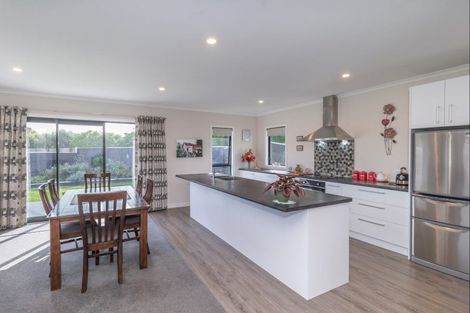 Photo of property in 21 Weld Street, Levin, 5510