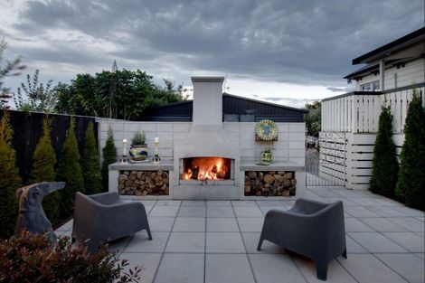 Photo of property in 12 Farndon Road, Clive, 4102