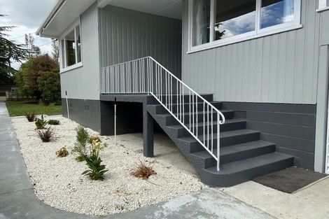Photo of property in 17a Kereru Street, Henderson, Auckland, 0612