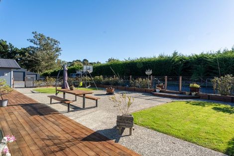 Photo of property in 27 Green Island Bush Road, Blackhead, Dunedin, 9076