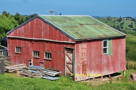 Photo of property in 311 Franklin Road, Paparoa, 0571