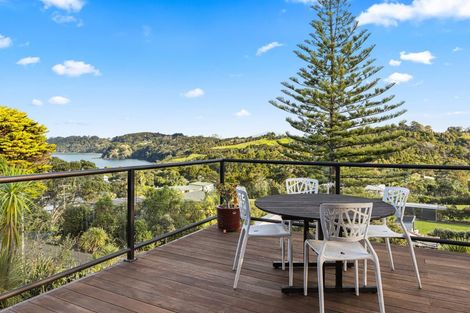 Photo of property in 3 Leigh Road, Leigh, 0985