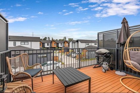 Photo of property in 6 Parenga Lane, Kumeu, 0810