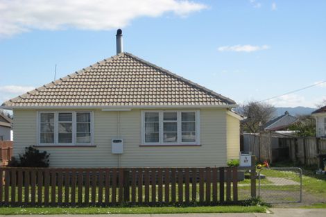 Photo of property in 2/87 Main Street, Edgecumbe, 3120