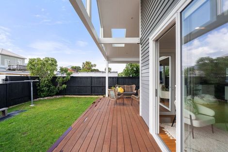 Photo of property in 21 Ross Street, Kilbirnie, Wellington, 6022