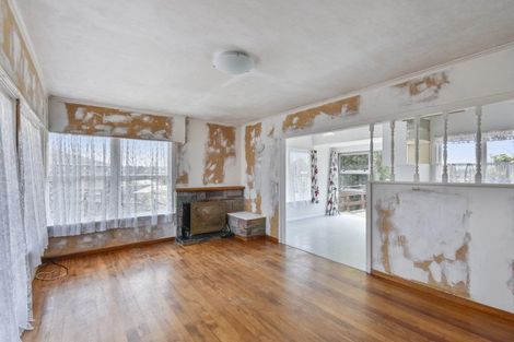 Photo of property in 65 Christmas Road, Manurewa, Auckland, 2102