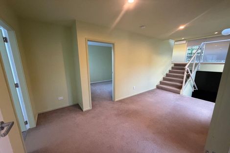 Photo of property in 24 Seaview Road, Paremata, Porirua, 5024