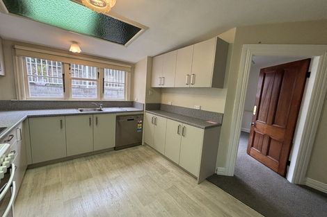 Photo of property in 43 Roxburgh Street, Mount Victoria, Wellington, 6011