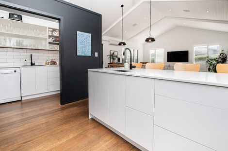 Photo of property in 101 Saint Kilda Road, Cambridge, 3434