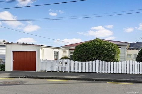 Photo of property in 12 Fernhill Terrace, Wadestown, Wellington, 6012