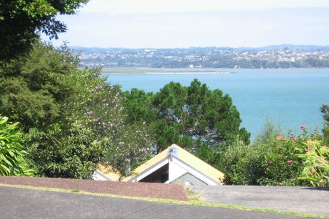 Photo of property in 34 Brigantine Drive, Beach Haven, Auckland, 0626