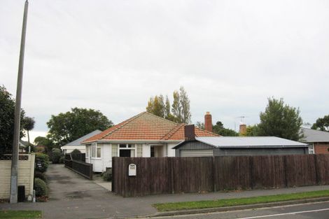 Photo of property in 102 Yaldhurst Road, Sockburn, Christchurch, 8042