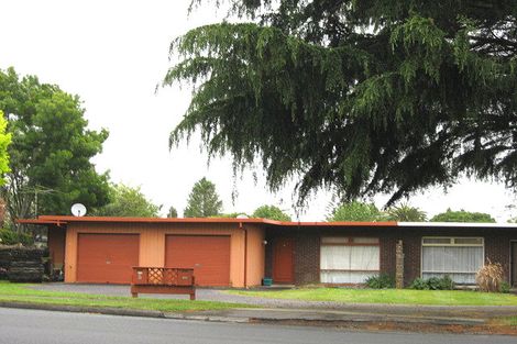 Photo of property in 2/66 Beach Road, Pahurehure, Papakura, 2113
