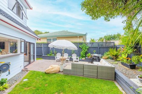 Photo of property in 104a Manly Street, Paraparaumu Beach, Paraparaumu, 5032