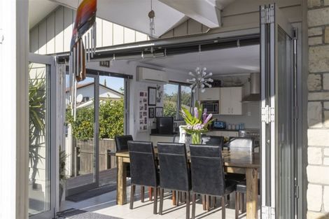 Photo of property in 16 Plunket Street, Solway, Masterton, 5810