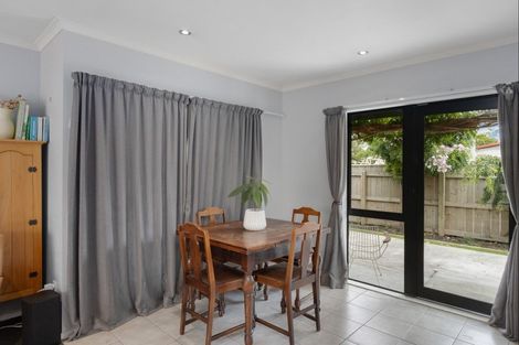 Photo of property in 209a Kenilworth Road, Mayfair, Hastings, 4122