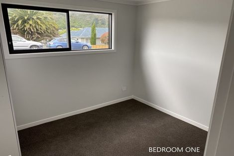 Photo of property in 10 Main Road, Wainuiomata, Lower Hutt, 5014