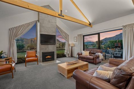 Photo of property in 60 Cunninghams Drive, Jacks Point, Queenstown, 9371