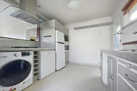 Photo of property in 37a Pembroke Road, Northland, Wellington, 6012