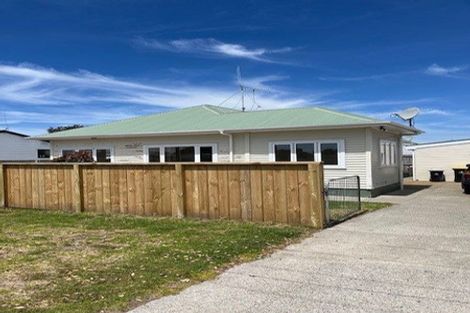 Photo of property in 3 Pukaki Street, Mount Maunganui, 3116