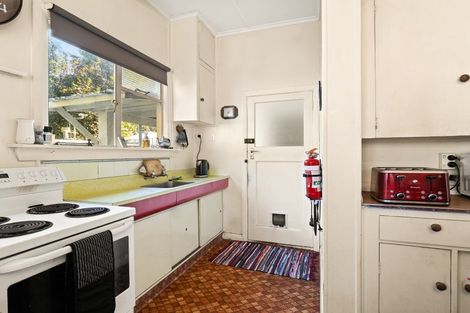 Photo of property in 2 Warburton Street, Karoro, Greymouth, 7805