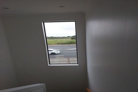 Photo of property in 89 Waipuhinui Way, Wiri, Auckland, 2104