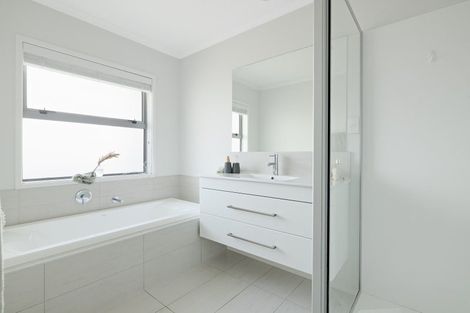 Photo of property in 40 Farrier Street, Papamoa, 3118