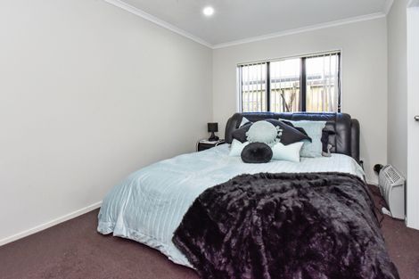 Photo of property in 7 Clendon Place, Manurewa, Auckland, 2102