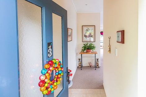 Photo of property in 3 Vincent Drive, Levin, 5510