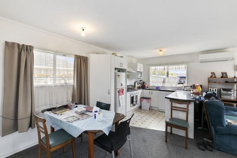 Photo of property in 2/3 Hewer Crescent, Naenae, Lower Hutt, 5011