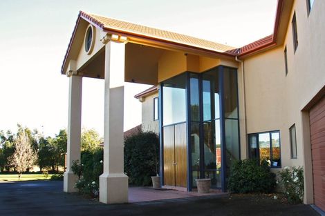 Photo of property in 2817 West Coast Road, Kirwee, Darfield, 7571